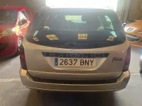 Usado Ford Focus Ambiente 100 CV (73 kW) 2002 Gris / plata Familiar