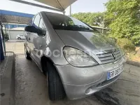 Usado Mercedes A170 Elegance 90 CV (66 kW) 1998 Gris / plata Utilitario