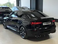 Usado Audi S3 Sportback Ambiente 310 CV (228 kW) 2022 Negro Utilitario