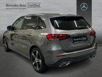 Usado Mercedes B200 150 CV (110 kW) 2021 Gris montaña Monovolumen