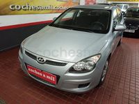 Usado Hyundai i30 Classic 109 CV (80 kW) 2009 Beige Berlina