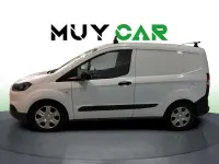 Usado Ford Transit Ambiente 105 CV (77 kW) 2019 Blanco Familiar