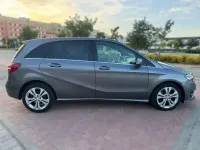 Usado Mercedes B200 Urban 136 CV (100 kW) 2016 Gris Utilitario