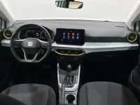 Usado Seat Arona Style Plus 110 CV (80 kW) 2022 Blanco SUV