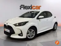 Usado Toyota Yaris Active 116 CV (85 kW) 2025 Blanco Utilitario