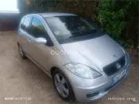 Usado Mercedes A180 Avantgarde 109 CV (80 kW) 2005 Gris / plata Monovolumen