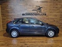 Usado Ford Focus Ambiente 90 CV (66 kW) 2006 Gris / plata Berlina