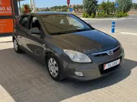 Usado Hyundai i30 Comfort 109 CV (80 kW) 2007 Gris / plata Utilitario