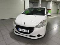 Usado Peugeot 208 Active 75 CV (55 kW) 2017 Blanco Utilitario