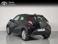Usado Toyota Aygo X Play 72 CV (52 kW) 2024 Negro SUV
