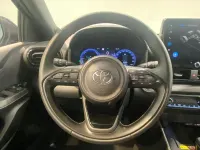 Usado Toyota Yaris Hybrid Style 116 CV (85 kW) 2024 Azul Berlina