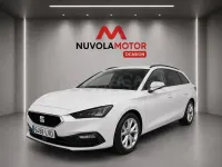 Usado Seat Leon Style 150 CV (110 kW) 2021 Blanco Familiar