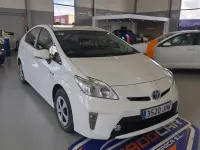 Usado Toyota Prius Advance 136 CV (100 kW) 2015 Blanco Berlina