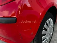 Usado Renault Clio II 70 CV (51 kW) 2008 Rojo Berlina