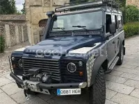 Usado Land Rover Defender SE 122 CV (89 kW) 2011 Azul Familiar