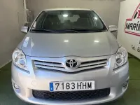 Usado Toyota Auris Active 90 CV (66 kW) 2011 Gris / plata Utilitario