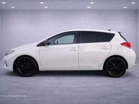 Usado Toyota Auris 132 CV (97 kW) 2015 Blanco Berlina