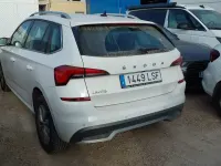 Usado Skoda Kamiq Ambition 110 CV (80 kW) 2021 Blanco SUV