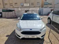 Usado Ford Focus Trend 125 CV (91 kW) 2015 Blanco Berlina