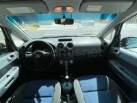 Usado Mitsubishi Colt Invite 75 CV (55 kW) 2005 Azul Utilitario