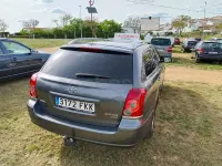 Usado Toyota Avensis Sol 126 CV (92 kW) 2007 Gris / plata Familiar