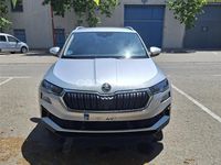 Usado Skoda Karoq Style 150 CV (110 kW) 2022 Gris / plata SUV