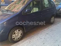 Usado Renault Scénic Expression 120 CV (88 kW) 2003 Azul Monovolumen