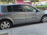Usado Renault Mégane II Dynamique 80 CV (58 kW) 2005 Gris / plata Berlina