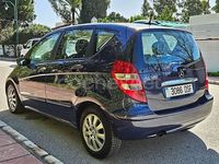 Usado Mercedes A150 Elegance 95 CV (69 kW) 2005 Azul Monovolumen