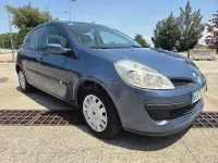 Usado Renault Clio II Dynamique 85 CV (62 kW) 2006 Azul Berlina