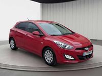 Usado Hyundai i30 GLS 101 CV (74 kW) 2013 Rojo Berlina