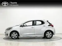 Usado Toyota Yaris Active 2024 Gris Utilitario