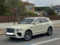 Usado Bentley Bentayga 550 CV (404 kW) 2022 Beige SUV