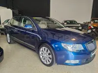 Usado Skoda Superb Exclusive 140 HP (102 kW) 2010 Azul Sedan