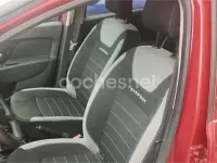 Usado Dacia Sandero Stepway 90 CV (66 kW) 2017 Rojo Berlina