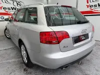 Usado Audi A4 140 CV (102 kW) 2007 Gris / plata Familiar