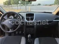 Usado Peugeot 207 75 CV (55 kW) 2007 Negro Berlina