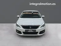 Usado Peugeot 308 Active 130 CV (95 kW) 2021 Blanco Berlina