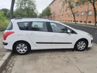 Usado Peugeot 308 Access 112 CV (82 kW) 2012 Blanco Familiar