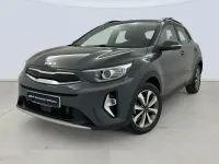 Usado Kia Stonic 101 CV (74 kW) 2021 Gris SUV