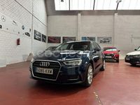 Usado Audi A3 Ambiente 116 CV (85 kW) 2019 Azul Berlina