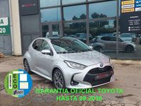Usado Toyota Yaris Hybrid Edition 116 CV (85 kW) 2021 Gris / plata Berlina
