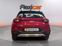 Usado Kia Stonic 101 HP (74 kW) 2022 Vermelho SUV