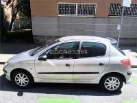Usado Peugeot 206 75 CV (55 kW) 2006 Gris / plata Berlina