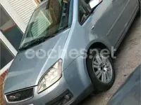 Usado Ford C-MAX Trend 136 CV (100 kW) 2005 Gris / plata Monovolumen