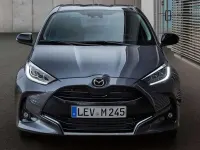 Usado Mazda 2 Comfort 116 CV (85 kW) 2022 Marrón Utilitario