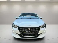 Usado Peugeot 208 Active 102 CV (75 kW) 2020 Blanco Utilitario