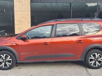 Usado Dacia Jogger Expression 110 CV (80 kW) 2022 Naranja Monovolumen