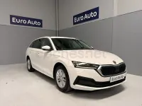 Usado Skoda Octavia Ambition 115 CV (84 kW) 2022 Blanco Familiar