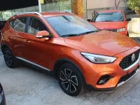Usado MG ZS Luxury 107 CV (78 kW) 2023 Naranja Berlina